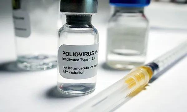 Vaccin contre la polio.